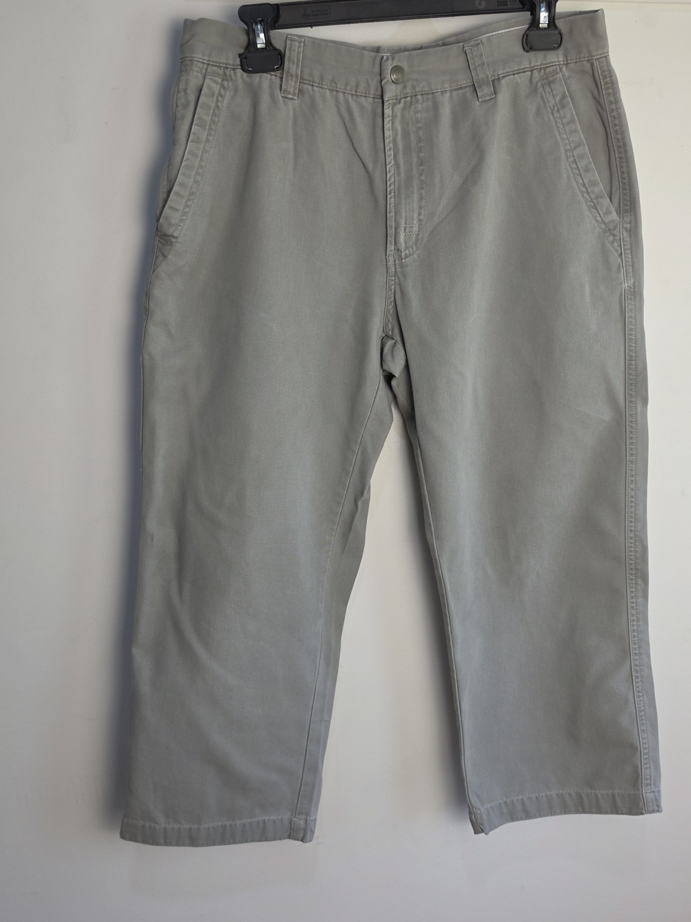 Columbia Women's Light Gray Capris - Casual Mid-Rise